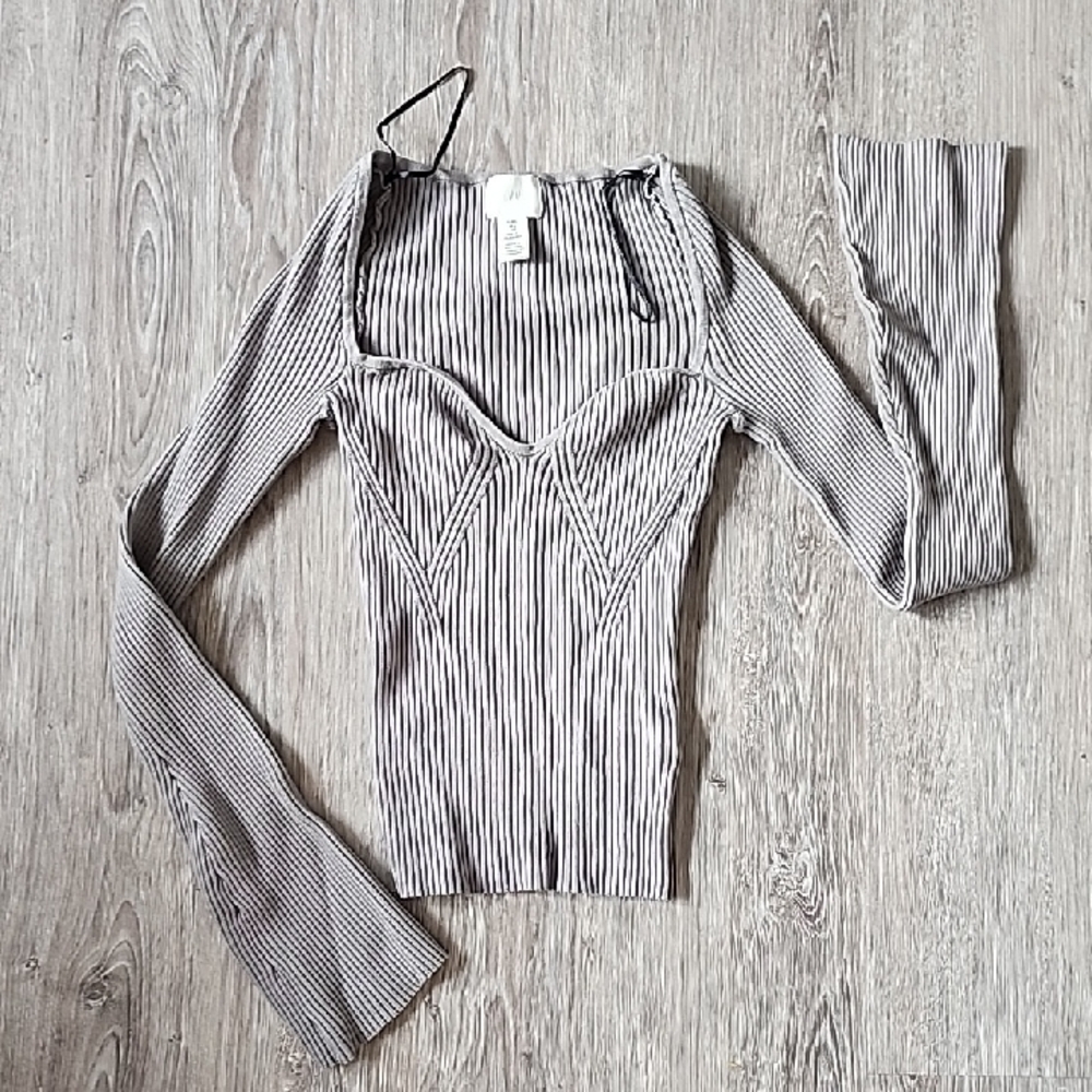 H&M Grey Top